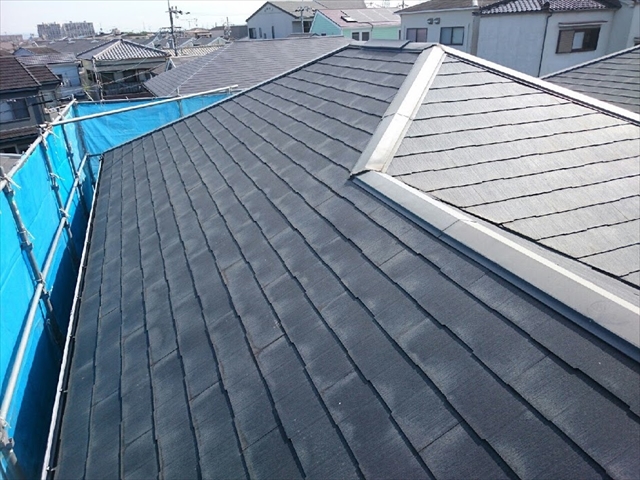 パミールの屋根をスーパーガルテクトフッ素で重ね葺き 大阪